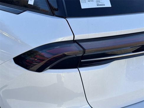 New 2026 Lincoln Nautilus Premier image 11