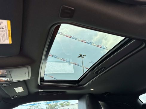 Used 2023 Dodge Challenger R/T Scat Pack RWD image 20