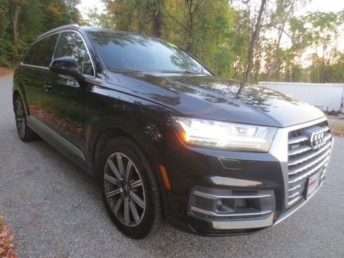 Used 2017 Audi Q7 3.0T Prestige image 2