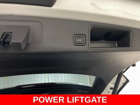 Certified 2022 GMC Terrain SLE w/ Driver Convenience Package FWD image 43
