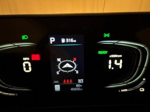 Certified 2024 Kia Sportage EX AWD/4WD image 12
