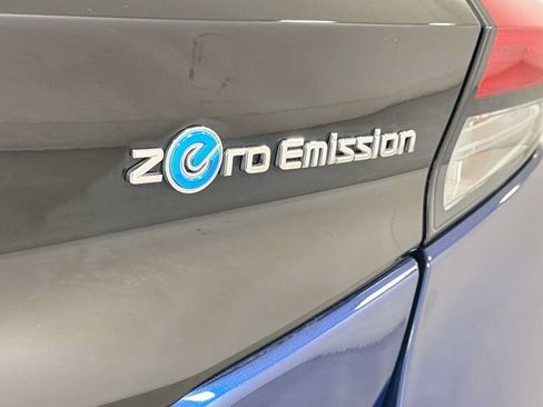 Used 2022 Nissan Leaf S FWD image 27