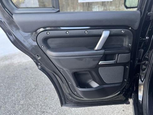 Certified 2024 Land Rover Defender 110 V8 image 11