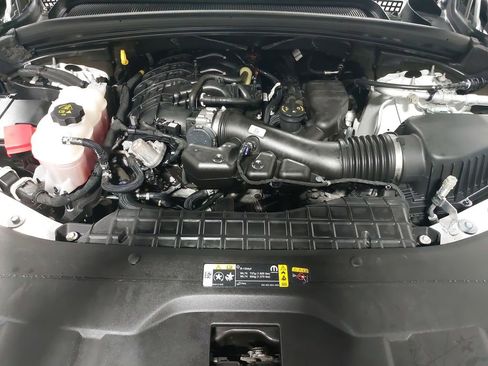 Used 2023 Jeep Grand Cherokee L Laredo image 33