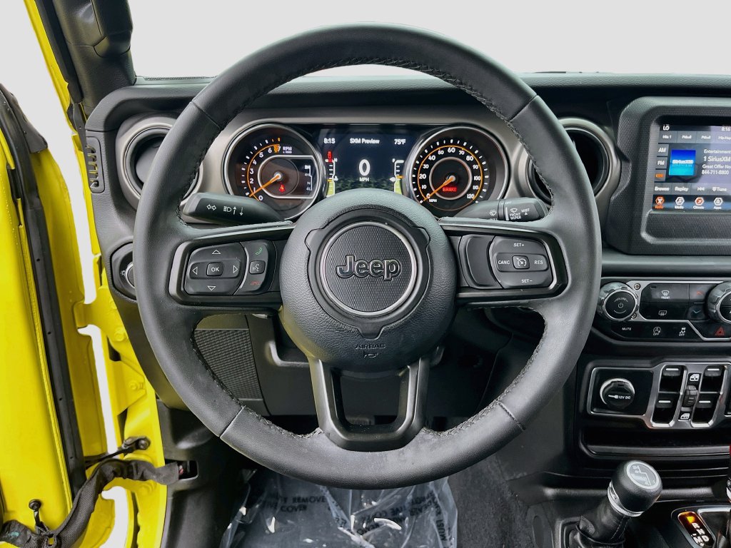 Used 2023 Jeep Gladiator Sport AWD/4WD image 11