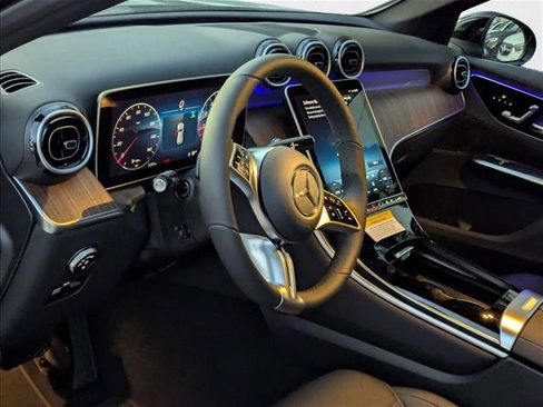 Used 2026 Mercedes-Benz GLC 300 GLC 300 image 3