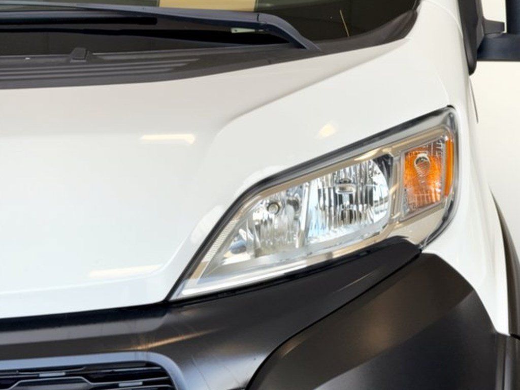 Used 2023 RAM ProMaster 3500 FWD image 12