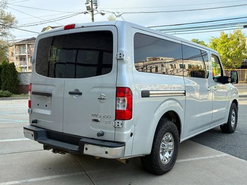 Used 2016 Nissan NV 3500 SV w/ SV Technology Package RWD image 3