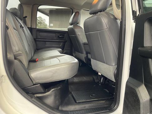 Used 2018 RAM 2500 Tradesman w/ Popular Equipment Group image 27