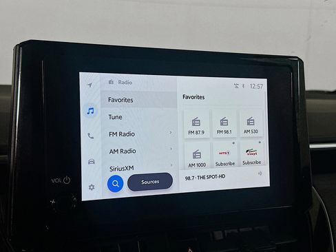 Used 2023 Toyota Corolla SE image 19