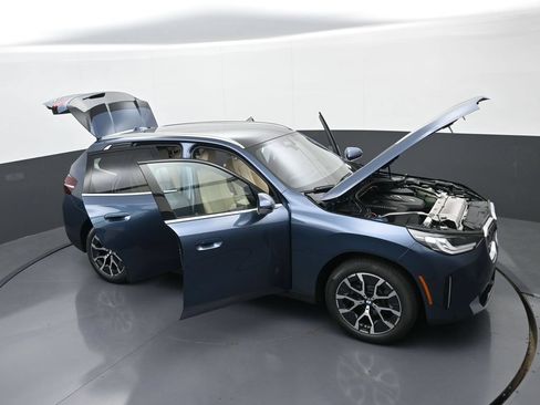New 2026 BMW X3 xDrive30i w/ Premium Package AWD/4WD image 38