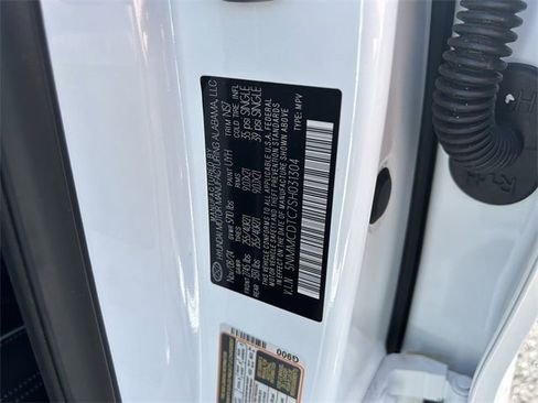 Used 2025 Genesis GV70 3.5T Sport w/ Sport Advanced Package image 34