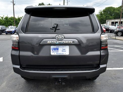 Used 2016 Toyota 4Runner SR5 image 7