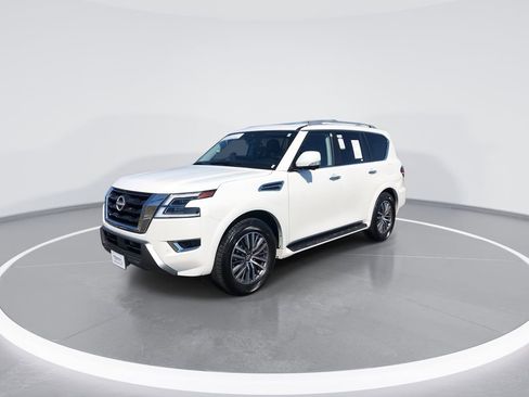 Used 2024 Nissan Armada SL w/ Cargo Package image 4