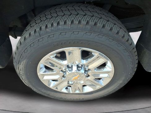 Used 2024 Chevrolet Silverado 2500 High Country w/ High Country Premium Package AWD/4WD image 10