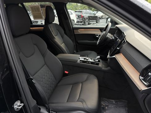 Certified 2026 Volvo XC90 B6 Plus AWD/4WD image 36