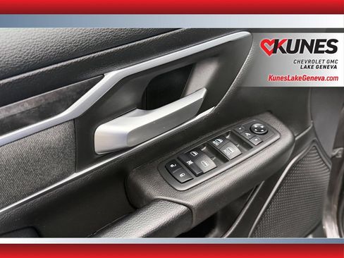Used 2019 RAM 1500 Big Horn AWD/4WD image 17