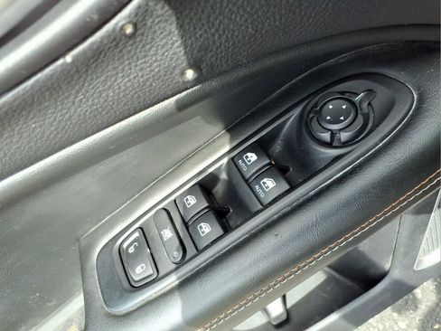 Used 2018 Jeep Compass Latitude w/ Popular Equipment Group AWD/4WD image 17