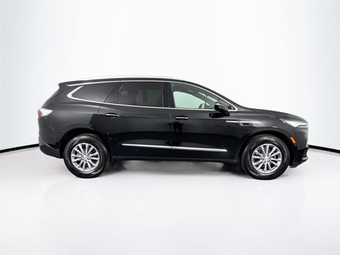 Used 2024 Buick Enclave Essence FWD image 10