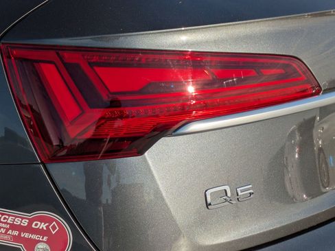 Used 2024 Audi Q5 e Premium Plus w/ Premium Plus Package image 18