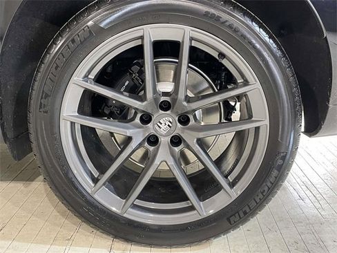 New 2026 Porsche Macan Turbo image 12