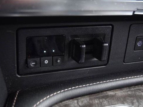 Used 2021 Nissan Armada Platinum image 20