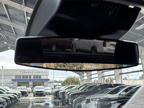 Used 2025 Chevrolet Silverado 1500 LT image 25