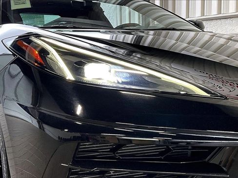 Used 2022 Chevrolet Corvette Stingray Premium Cpe w/ 3LT image 18