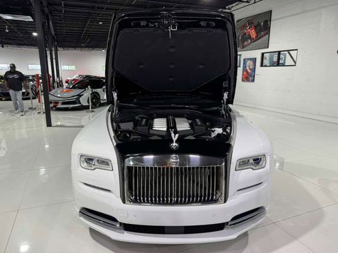 Used 2019 Rolls-Royce Dawn image 46