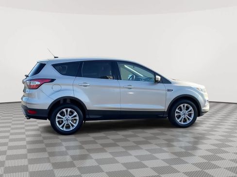 Used 2017 Ford Escape SE w/ SE Cold Weather Package AWD/4WD image 9