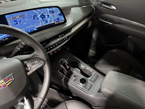 New 2025 Cadillac XT4 Premium Luxury w/ LPO, Floor Liner Package image 32