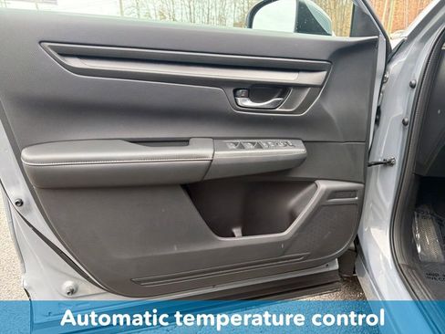 Certified 2025 Honda CR-V LX image 14