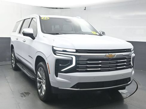 Used 2026 Chevrolet Suburban Premier RWD image 2