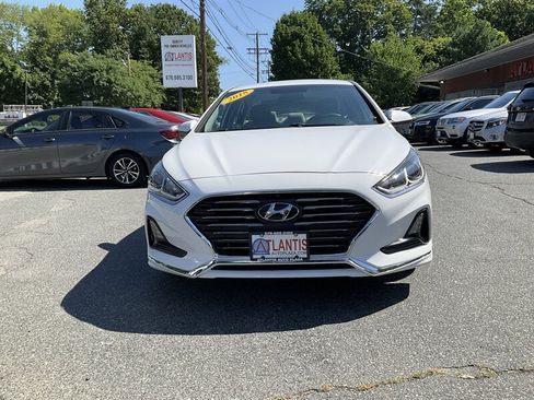 Used 2018 Hyundai Sonata SE FWD image 2