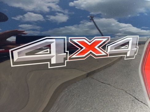 Used 2022 Ford F150 XLT image 37