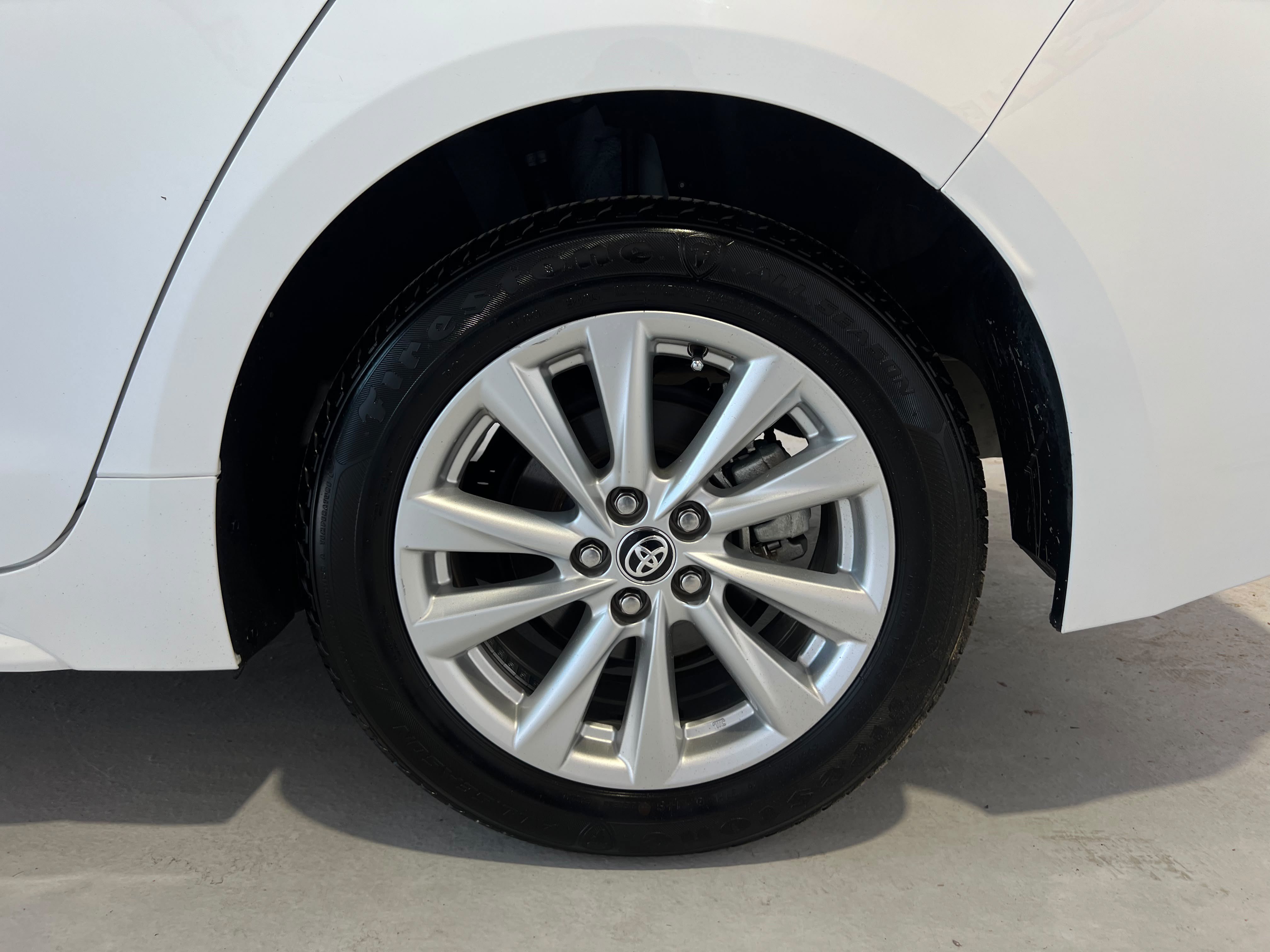 Used 2023 Toyota Corolla LE w/ LE Convenience Package FWD image 9