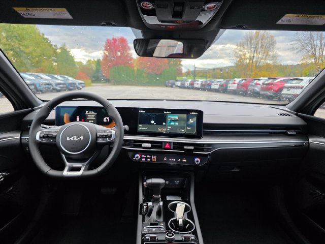 New 2027 Kia K5 GT-Line FWD image 17