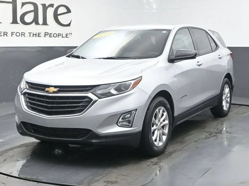 Used 2019 Chevrolet Equinox LS w/ LS Convenience Package FWD image 7