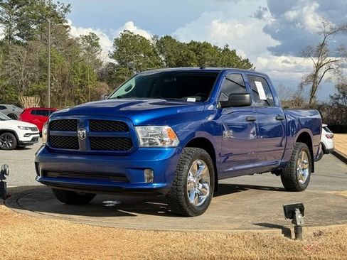 Used 2019 RAM 1500 Express w/ Express Value Package image 3