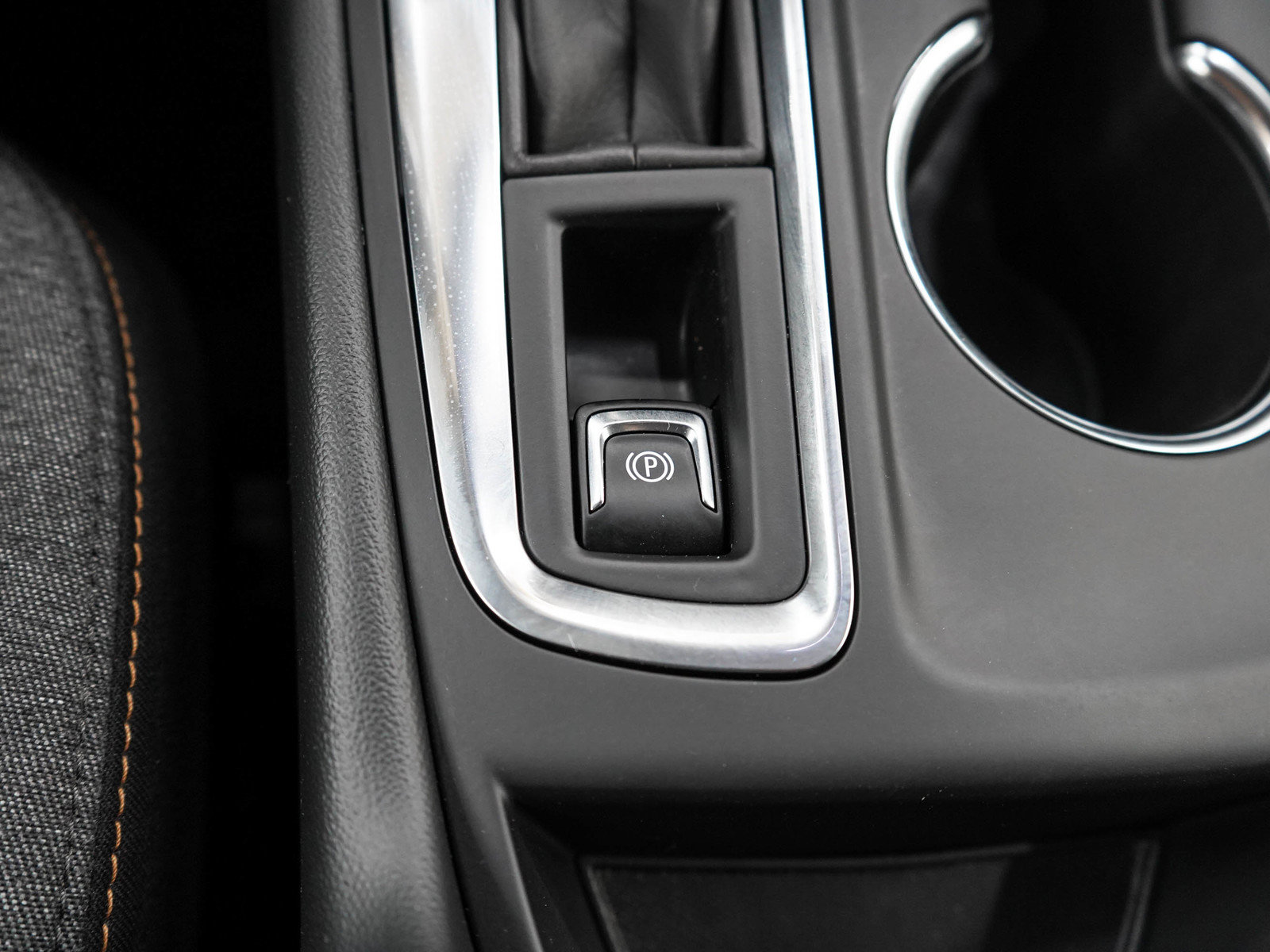 Used 2024 Chevrolet Equinox LT w/ LPO, Floor Liner Package AWD/4WD image 25