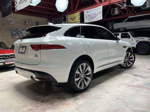 Used 2017 Jaguar F-PACE S AWD/4WD image 2