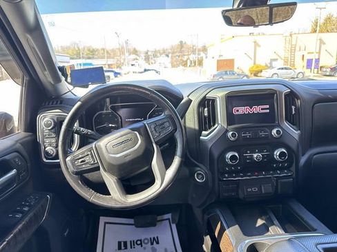 Used 2021 GMC Sierra 2500 Denali w/ Denali Ultimate Package image 12