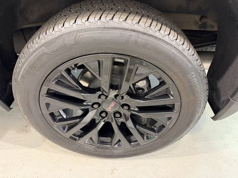 Used 2023 GMC Sierra 1500 Denali w/ Technology Package image 43