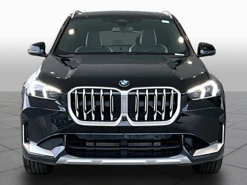 New 2026 BMW X1 xDrive28i w/ Technology Package AWD/4WD image 3