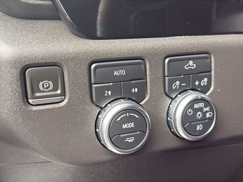 Used 2024 GMC Sierra 1500 Elevation AWD/4WD image 13
