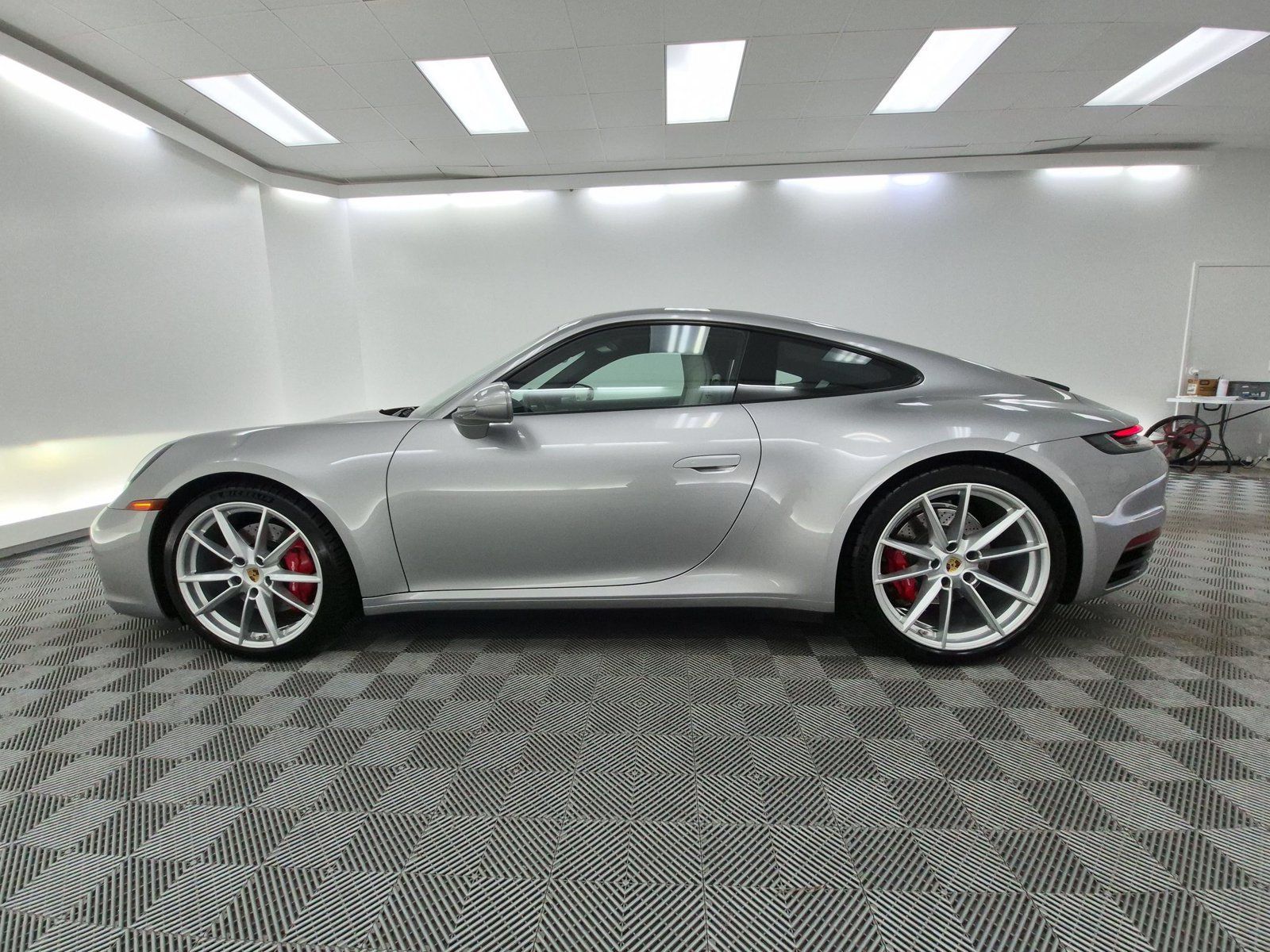 Certified 2020 Porsche 911 Carrera S RWD image 2