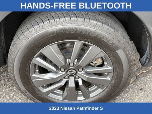 Used 2023 Nissan Pathfinder S image 9