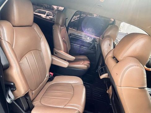 Used 2014 Buick Enclave Leather w/ Trailering Provision Package FWD image 13