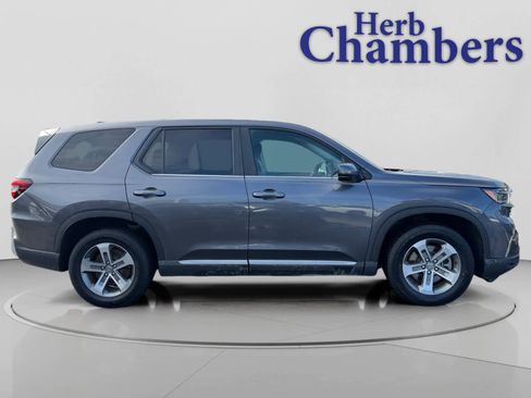 Used 2023 Honda Pilot EX-L image 11