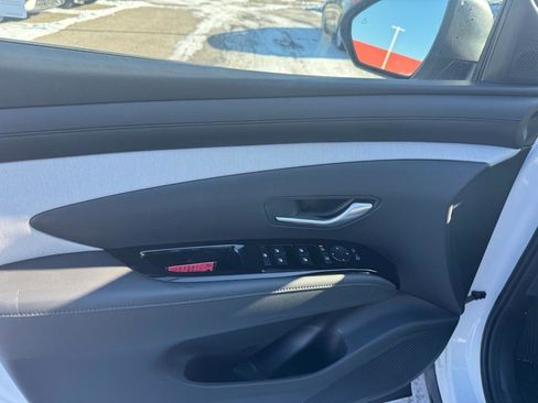 New 2025 Hyundai Santa Cruz SEL image 15